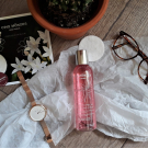 Swatch de Une fille pas Parisienne : Lotion Phyto-Peeling, Cinq Mondes