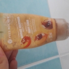 Swatch de Coraail : Gommage Gourmand Abricot, Yves Rocher