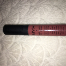 Swatch de Beauty.imn : Soft matte lip cream, NYX