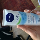 Swatch de astrid29200 : Nivea Soft Crème, Nivea