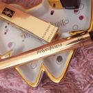 Swatch de Mzelle Cupcake : Touche Eclat, Yves Saint Laurent