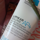 Swatch de Mzelle Cupcake : Lipikar Baume AP, La Roche-Posay