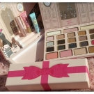 Swatch de Mzelle Cupcake : Le Grand Palais, Too Faced