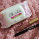 Swatch de Mzelle Cupcake : Lingettes Démaquillantes au Lait Micellaire, Corine de Farme