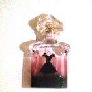 Swatch de rifiax : La Petite Robe Noire - Eau de Parfum, Guerlain