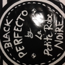 Swatch de rifiax : La Petite Robe Noire - Eau de Parfum, Guerlain