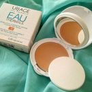 Swatch de Marichka : Crème d'eau compacte teintée SPF 30 Haute Protection, Uriage