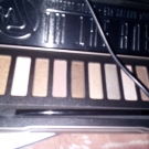 Swatch de Azrou6823 : Palette In The Buff, W7 Cosmetics