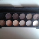 Swatch de Azrou6823 : I Divine Au Naturel Palette, Sleek MakeUP