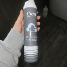 Swatch de joyblot : Mousse à raser sensitive, Cien