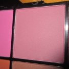 Swatch de joyblot : Sweet Cheeks  Adorables Joues Palette de Fards à Joues, NYX