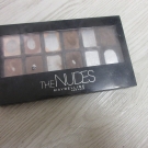 Swatch de joyblot : Palette ombre à paupières The Nudes, Maybelline New York