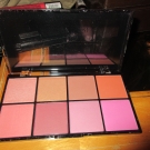 Swatch de joyblot : Sweet Cheeks  Adorables Joues Palette de Fards à Joues, NYX