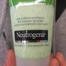 Swatch de joyblot : Gel Exfoliant Matifiant Visibly Clear Shine & Pore, Neutrogena
