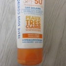 Swatch de joyblot : Mixa Solaire Peau Sensible Visage et Corps Crème Indice SPF 50, Mixa