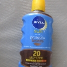 Swatch de joyblot : Huile Sèche Protectrice Activatrice de Bronzage Protect & Bronze SPF 20, Nivea