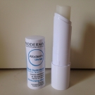 Swatch de Eatmacaroons : Baume à lèvres Atoderm, Bioderma