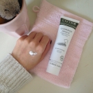 Swatch de Eatmacaroons : Gommage Argile Blanche Aloé Vera, Cattier