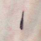 Swatch de Eatmacaroons : Le Crayon Yeux bio, Avril