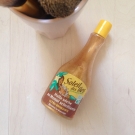 Swatch de Eatmacaroons : Huile Sèche au Monoï Scintillante, Soleil Des Îles