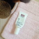 Swatch de Eatmacaroons : Contour des yeux défatiguant anti poches anti-âge, Bio Beauté by Nuxe