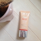 Swatch de Eatmacaroons : Air Mat Tenue 24H, Bourjois