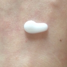 Swatch de Eatmacaroons : Hydratant apaisant anti-imperfections Pure active sensitive, Garnier