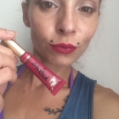 Swatch de Lilir : Melted - Rouge à lèvres liquéfié longue tenue, Too Faced