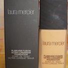 Swatch de sola3 : Fond de teint Ultra-longue tenue, Laura Mercier