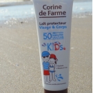 Swatch de Regardsurlescosmétiques : Ait protecteur visage et corps Kids SPF 50, Corine de Farme