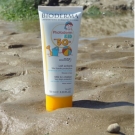 Swatch de Regardsurlescosmétiques : Photoderm Kid SPF 50, Bioderma