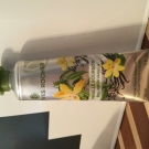 Swatch de ollivecat  : Crème mains sensuelle Vanille Bourbon, Yves Rocher