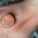 Swatch de Andrel : Prismatic Shadow, NYX