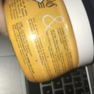 Swatch de floramakeup : Baume hydratant nutrition peaux très sèches, Le Petit Marseillais