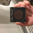 Swatch de siruun : Chocolate Soleil Bronzer - Poudre Bronzante, Too Faced
