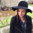 Swatch de CarolineOVRD : Gommage aux sels de la Mer Morte, Sabon