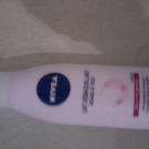 Swatch de lollipops : Lait Démaquillant Visage & Yeux, Nivea