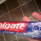 Swatch de lollipops : Dentifrice colgate maxfresh, Colgate