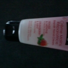 Swatch de lollipops : Crème Mains Réparatrice Fraise Menthe, Cottage