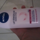 Swatch de lollipops : Lait Démaquillant Visage & Yeux, Nivea