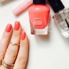 Swatch de nadia : Complete Salon Manicure, Sally Hansen