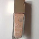 Swatch de nadia : Skin Illusion SPF 10, Clarins