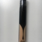 Swatch de nadia : Lock-it Concealer Crème - Anti-cernes crème, Kat Von D