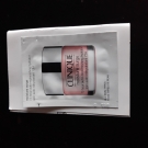 Swatch de Douceurapaillettes : Moisture Surge Extended Thirst Relief - Gel Crème Désaltérant Intense Peaux Déshydratées, Clinique