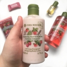 Swatch de Douceurapaillettes : Lait corps énergisant framboise menthe poivrée, Yves Rocher
