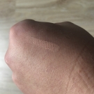 Swatch de Douceurapaillettes : Correcteur Peau Parfaite - Zéro Défaut, Yves Rocher