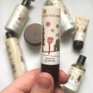 Swatch de Douceurapaillettes : Baume à Lèvres Vanille blanche, Yves Rocher