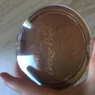 Swatch de Douceurapaillettes : Poudre compacte bronzante, Lovely Pop