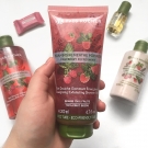 Swatch de Douceurapaillettes : Gel Douche Gommant Energisant Mangue Coriandre, Yves Rocher