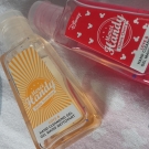 Swatch de Inessou01 : Gel mains nettoyant, Merci Handy